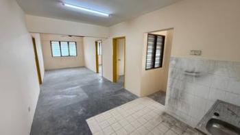 Apartmen di Jalan Aman Putra, Taman Aman Putra, Kepong, foto 3