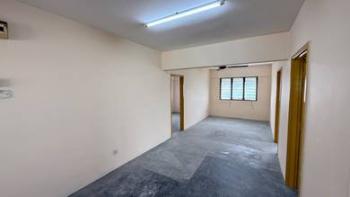 Apartmen di Jalan Aman Putra, Taman Aman Putra, Kepong, foto 4