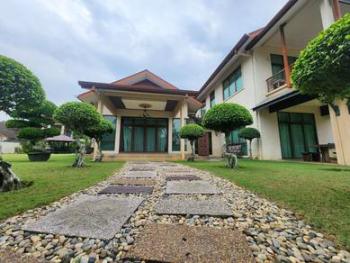 Bungalow at Jalan Awan Larat U8, Bukit Jelutong, photo 4