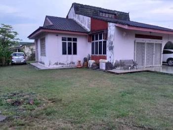 Bungalow at Alor Akar, Kuantan, photo 1