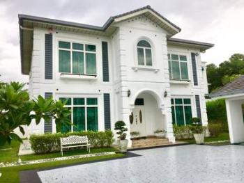 Bungalow at Seksyen 7, Shah Alam, photo 1