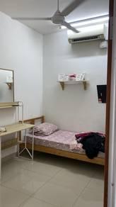 Bedroom – Room at No. 21, Jalan SP 3/19, Bandar Saujana Putra, photo 1