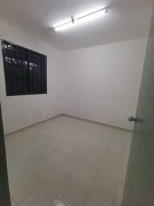 Flat at Block 10, Taman Ungku Tun Aminah, Skudai, photo 4