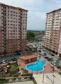 Apartmen di Pangsapuri Damai, Subang Bestari, foto 6