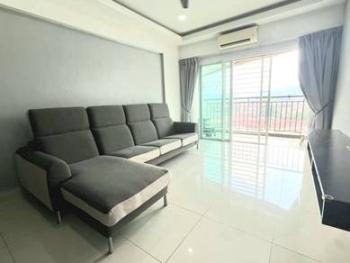 Casa Tropika - Batu 14, Puchong的共管公寓，照片1