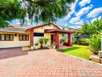Bungalow at SS1 Kampung Tunku, Petaling Jaya, photo 3
