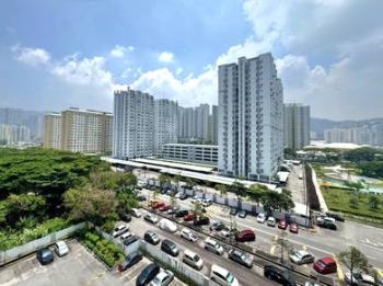Apartmen di Idaman Iris, Sungai Ara, foto 1