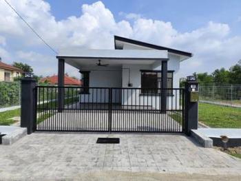 Banglo di Bandar Tasik Senangin Mahkota Hills, Lenggeng, foto 2