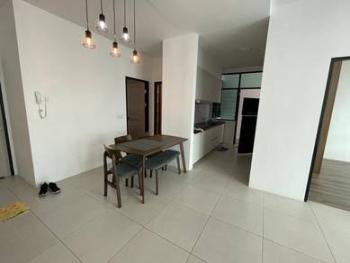 Ruang tamu & makan – Apartmen di Jalan Batu Kawa, Kuching, foto 3