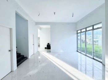 Photo #2