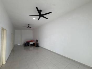 House at Jalan Bayan, Kulai, photo 2