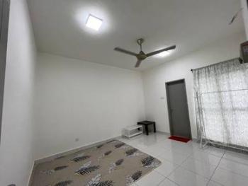 Townhouse at Laman Impian, Bandar Botanic, photo 2