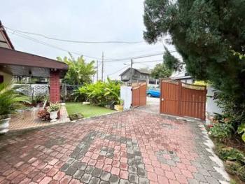 Bungalow at Kampung Tunku SS 1, Petaling Jaya, photo 2