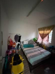 Bilik tidur – Apartmen di Lintang Sungai Batu, Teluk Kumbar, foto 5