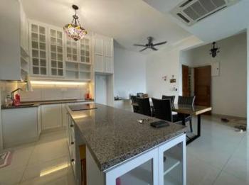 Condominium at The Cantonment, Pulau Tikus, photo 4