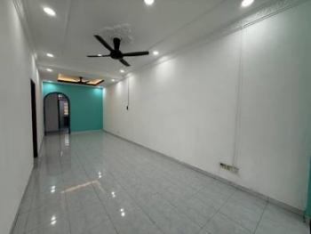 House at Jalan Indah 1/x, Iskandar Puteri, photo 1