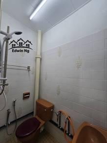 Bilik air – Rumah di Taman Sri Nibong, Sungai Nibong, foto 7