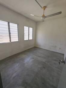 Flat at Jalan SP 4/1, Bandar Saujana Putra, photo 5