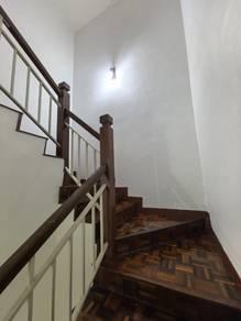 House at Jalan Anggerik Doritis 31/158, Kota Kemuning, photo 8