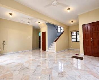 Living & dining – Bungalow at Jalan Sunway 5/3, Semenyih, photo 5