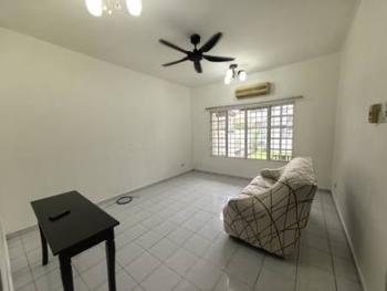 House at Jalan Anggerik Doritis 31/158, Kota Kemuning, photo 1