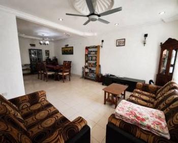 Jalan Anggerik Doritis 31/158, Kota Kemuning的房屋，照片1