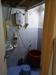 Pangsapuri di Jalan Setia 4, Taman Setia Indah, Johor Bahru, foto 4