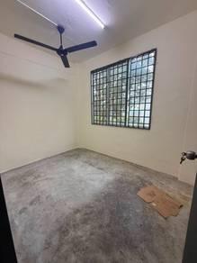 Pangsapuri di Perumahan Rakyat Lima, Skudai, foto 4