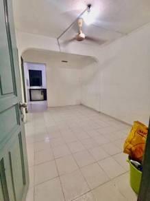 Flat at Taman Ungku Tun Aminah, Skudai, photo 1
