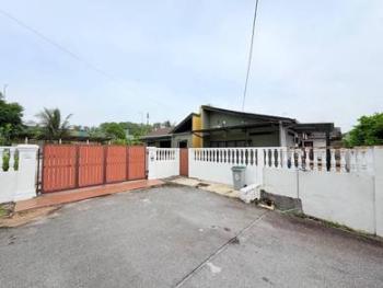 Bungalow at Taman Bukit Chedang, Seremban, photo 5