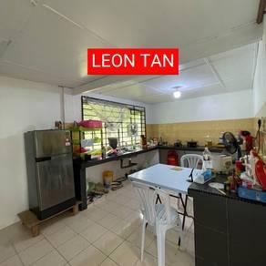 Kitchen – Bungalow at Haji Baki, Kuching, photo 3