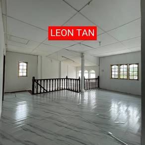 Living & dining – Bungalow at Haji Baki, Kuching, photo 5