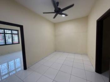 Rumah di Jalan Perjiranan 12, Johor Bahru, foto 4
