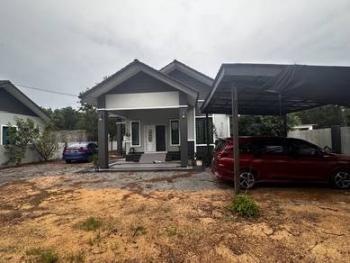 Bungalow at Beris Lalang, Jelawat, Bachok, photo 2