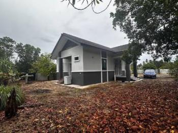 Bungalow at Beris Lalang, Jelawat, Bachok, photo 3