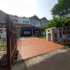 Jalan Nova Seksyen U5, Subang Bestari的房屋，照片1