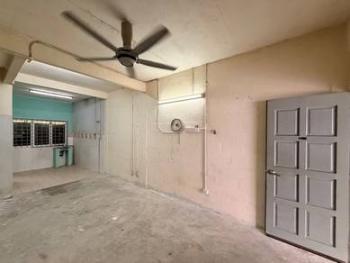 Living & dining – House at Taman Pelangi, Rawang, photo 3