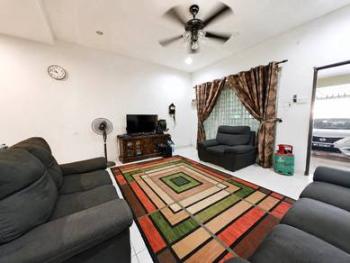 Ruang tamu & makan – Rumah di Taman Desa Tambun, Tambun, foto 4