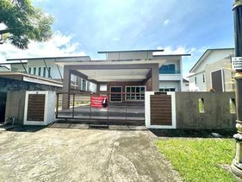Taman Bukit Sepanggar, Kota Kinabalu的平房，照片1