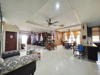 Perdana Heights, Jalan Pulau Angsa, Shah Alam的平房，照片1