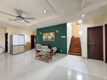 Perdana Heights, Jalan Pulau Angsa, Shah Alam的平房，照片2