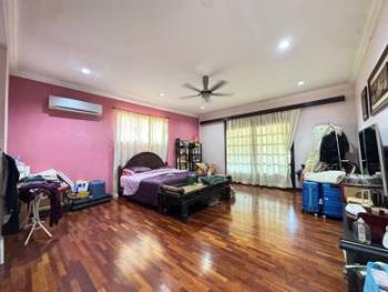 Perdana Heights, Jalan Pulau Angsa, Shah Alam的平房，照片9