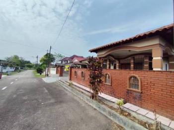 Banglo di Lorong Mohideen 5, Kota Tinggi, foto 5