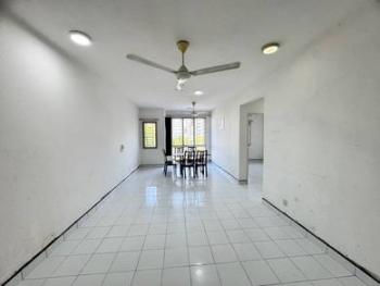 Apartmen di Jalan Setia Gemilang U13/47, Setia Alam, foto 3