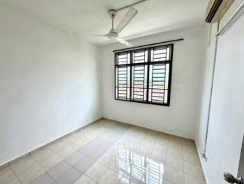 Bedroom – Apartment at Indah Court, Johor Bahru, photo 7