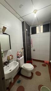 Bathroom – Apartment at Jalan Idaman 1, Johor Bahru, photo 7