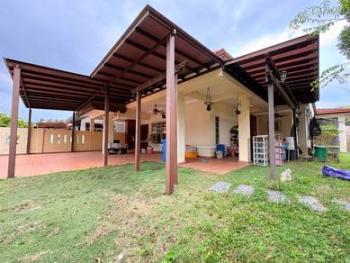 House at Anggerik Doritis, Kota Kemuning, photo 5