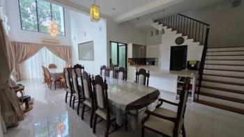 Ruang tamu & makan – Vila di Duta Villa, Setia Alam, foto 2