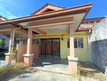 House at TAMAN PUNCAK JALIL [PUJ 9], Puncak Jalil, photo 1