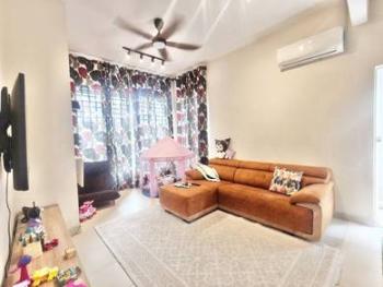 Living & dining – Townhouse at Pristana 5, Saujana Utama, photo 3